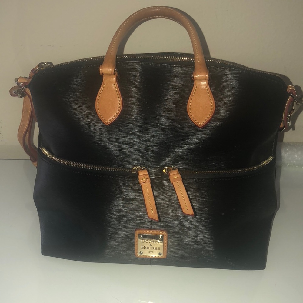 Dooney & Bourke Bag